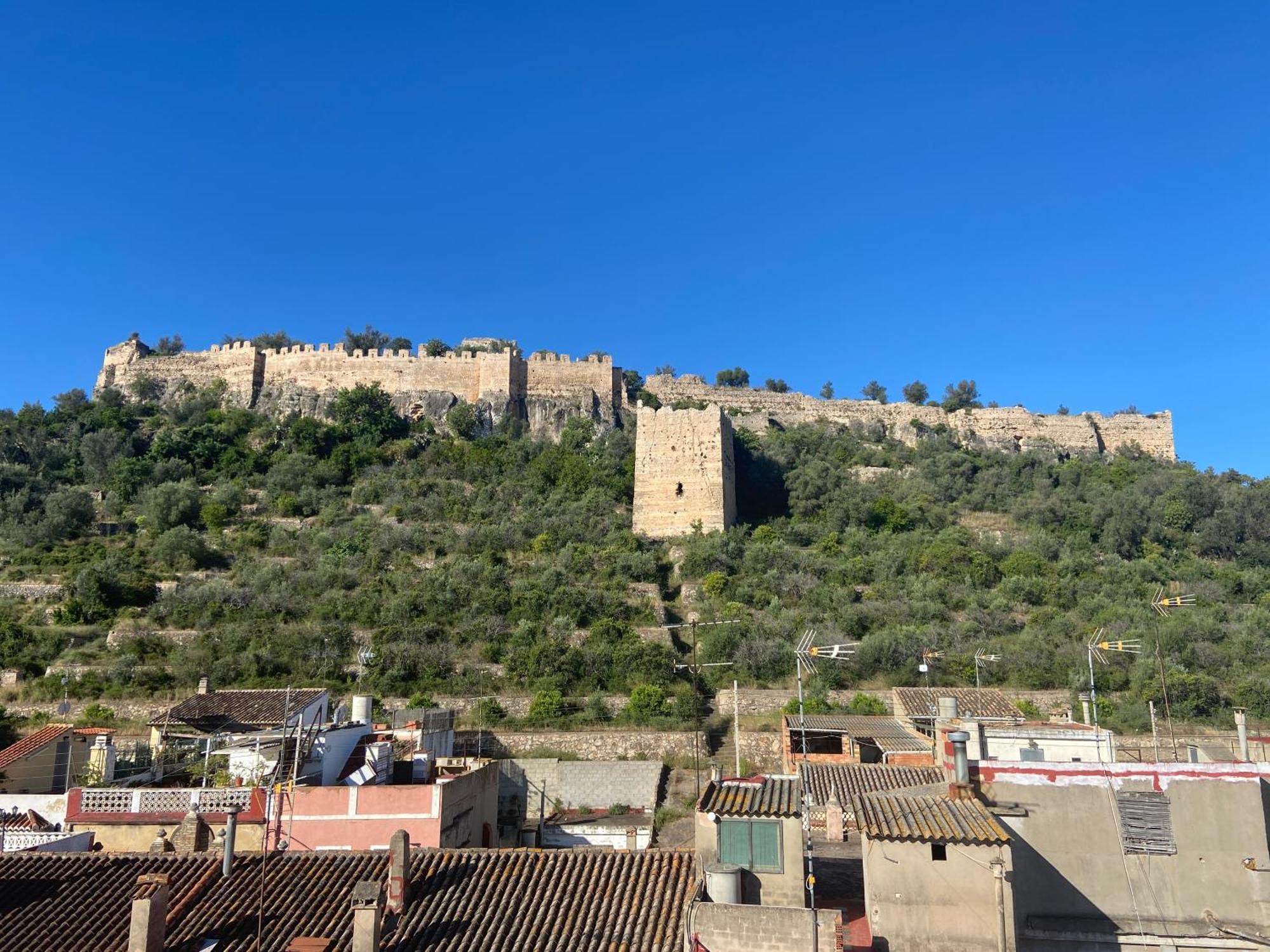 Casa Con Jacuzzi Y Piscina Con Vistas Al Castillo Corbera de Alcira Dış mekan fotoğraf